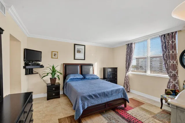 The Patrician of Palm Beach Unit 520 photo 12