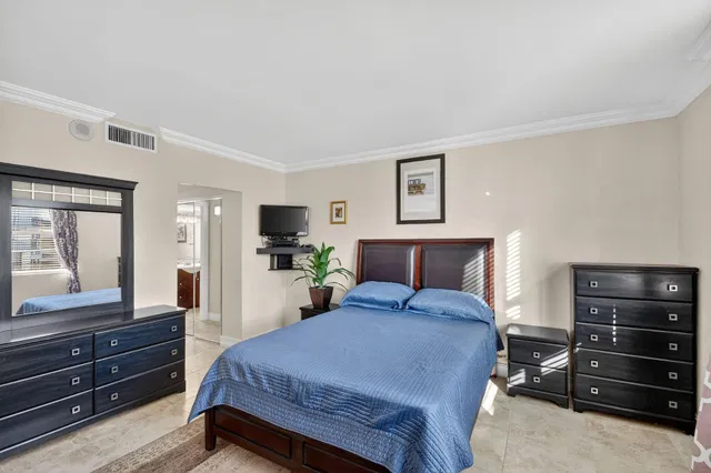 The Patrician of Palm Beach Unit 520 photo 13