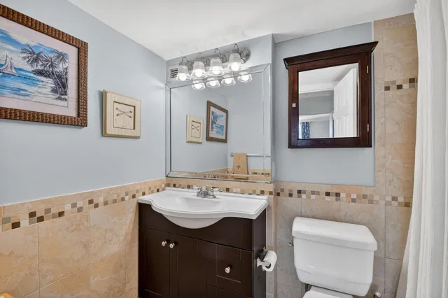 The Patrician of Palm Beach Unit 520 photo 14