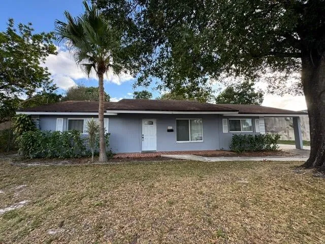 Residence photo 2