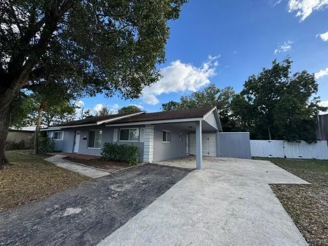 Residence photo 3