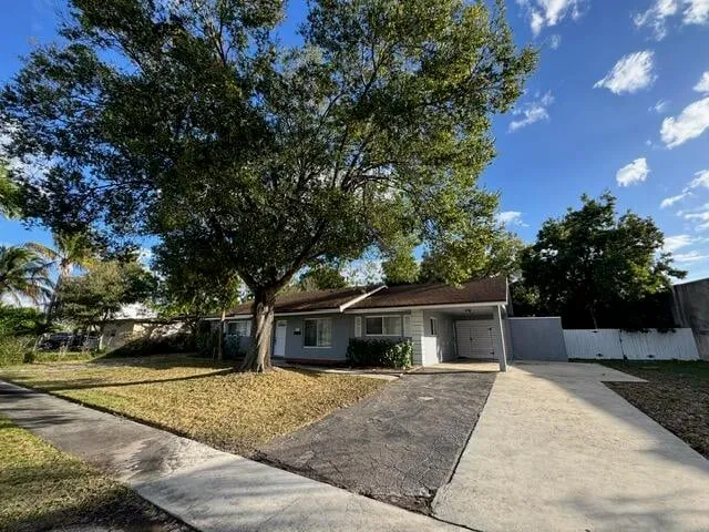 Residence photo 4