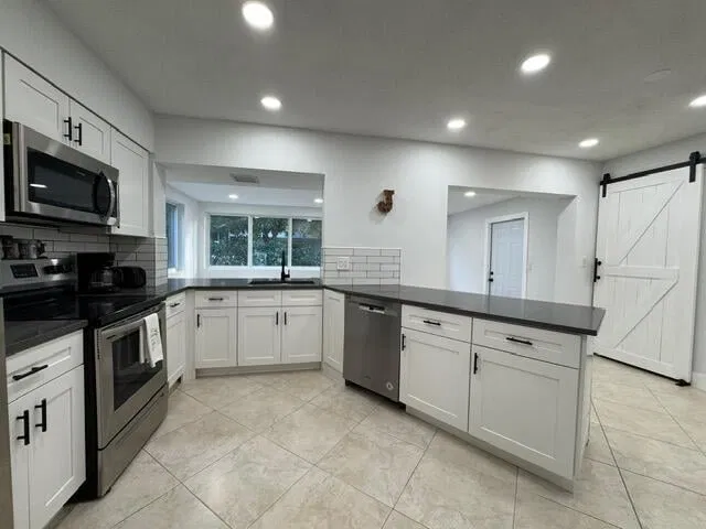 Residence photo 6