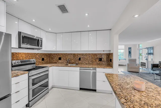 Boca Raton Unit 3 P photo 6