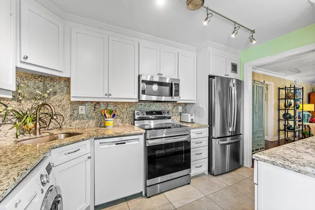 Boca Raton Unit 409 photo 17