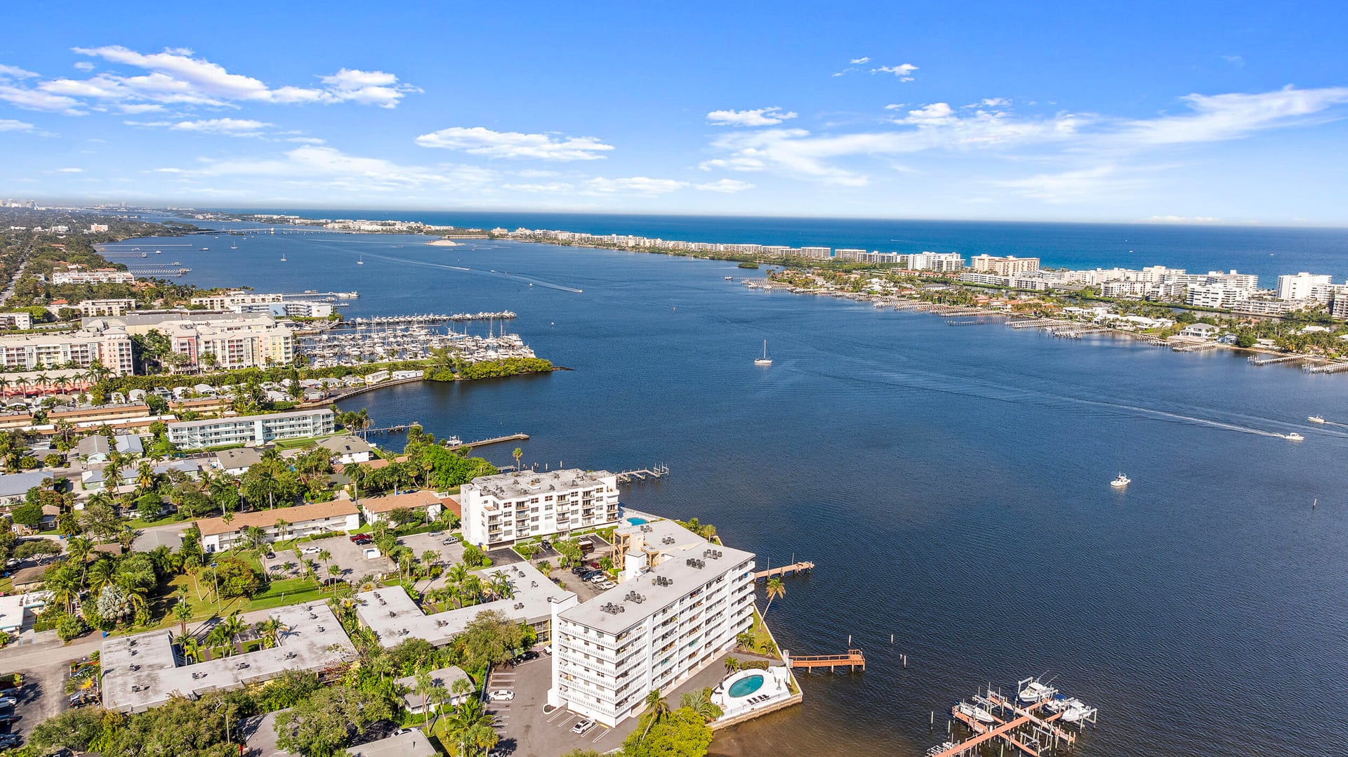 Unit 402 photo 32