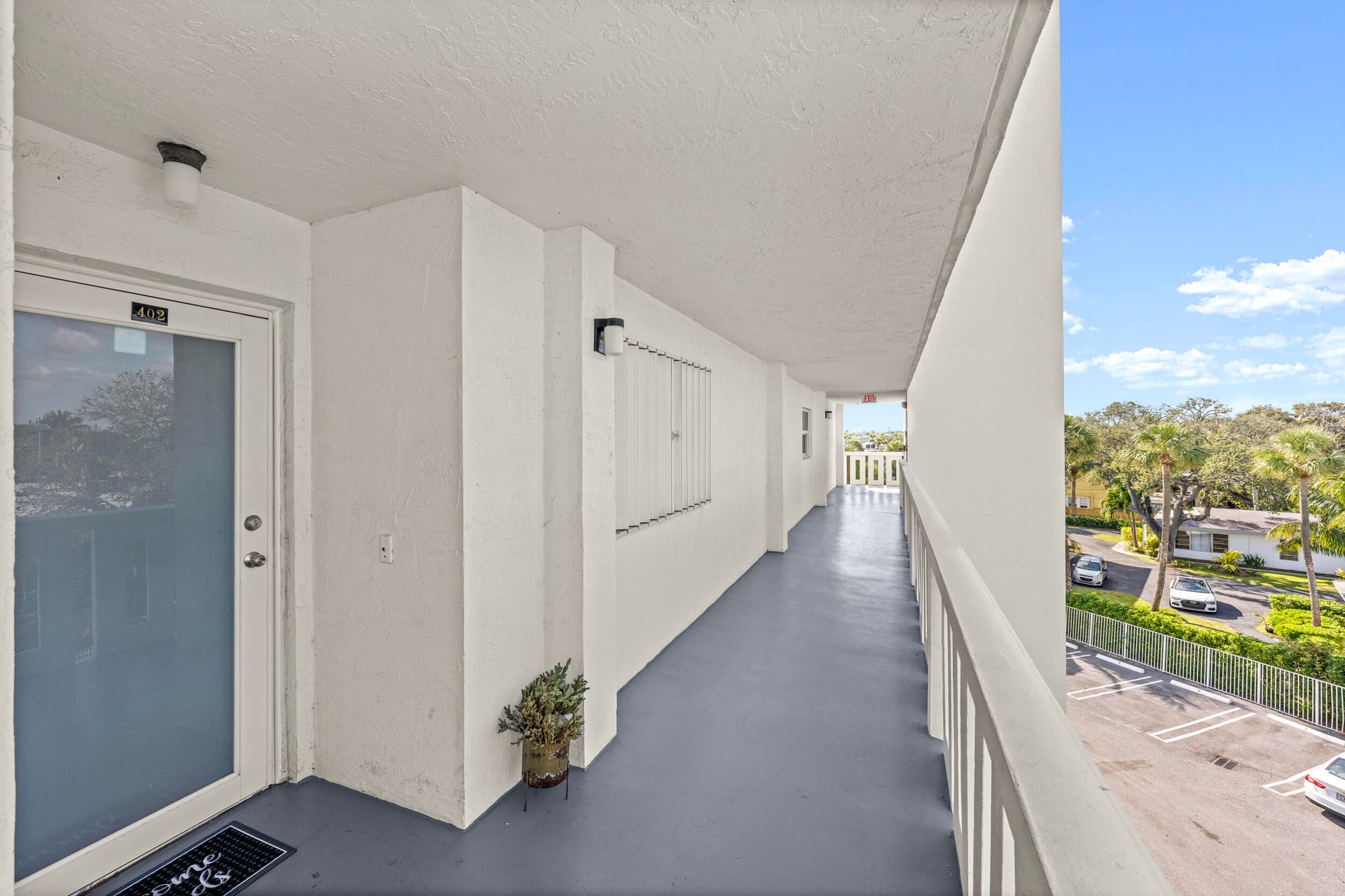 Unit 402 photo 36