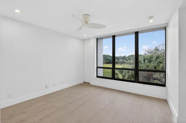Boca West Country Club Unit 946 photo 17