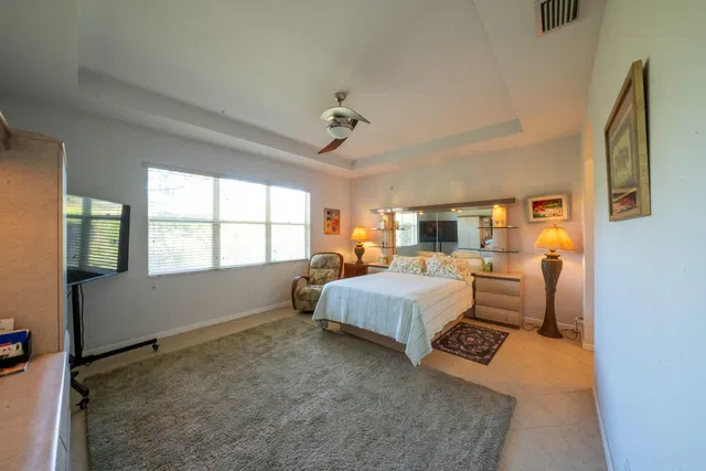 Residence photo 5