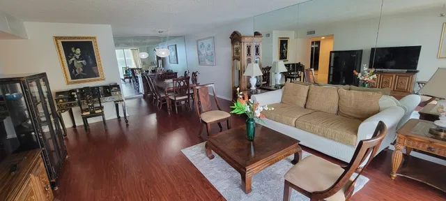 Aquarius Condominium Unit 1204 photo 8