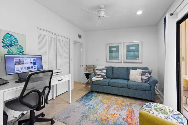 Unit 203 photo 12