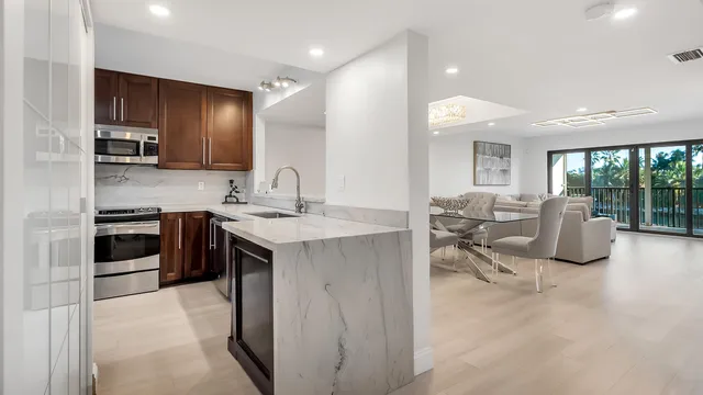 Unit 5150 photo 2