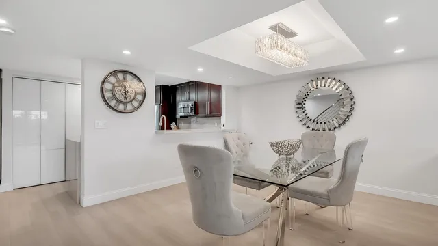Unit 5150 photo 4