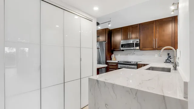 Unit 5150 photo 6