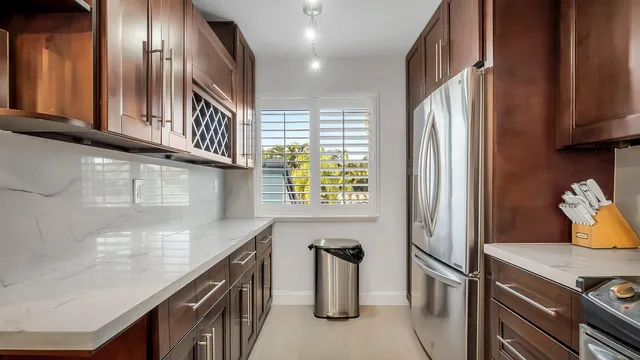 Unit 5150 photo 8