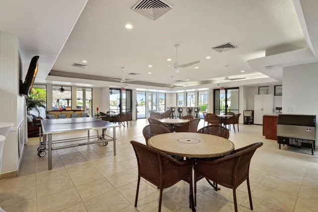 Unit 5150 photo 29