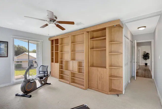 Residence photo 39