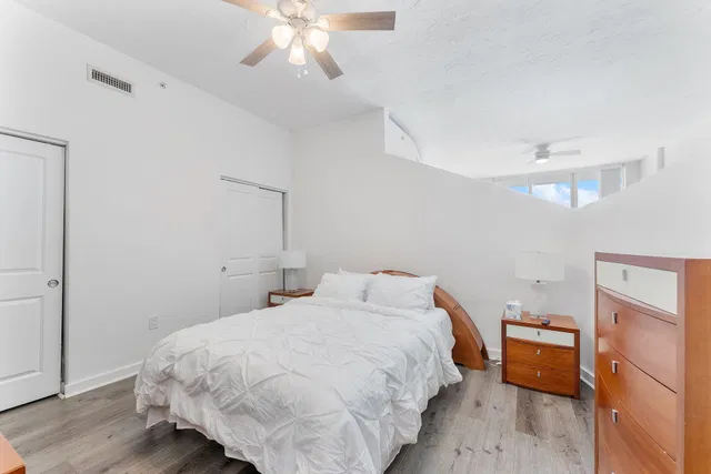The Edge Unit 916 photo 17