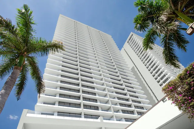 The Plaza of The Palm Beaches Unit 20b/c photo 2