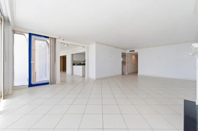The Plaza of The Palm Beaches Unit 20b/c photo 21