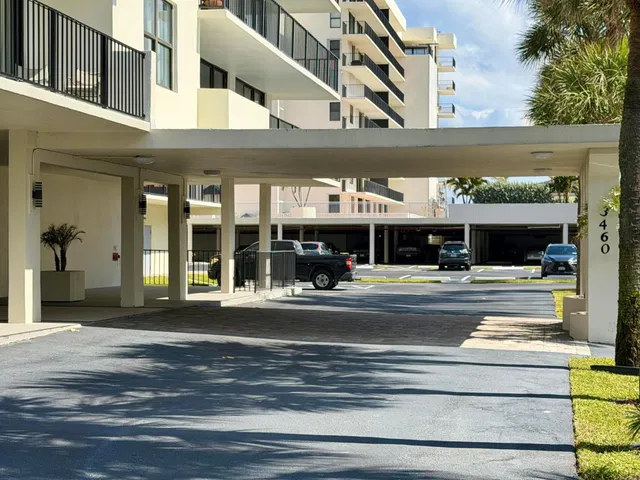 Unit 5110 photo 6