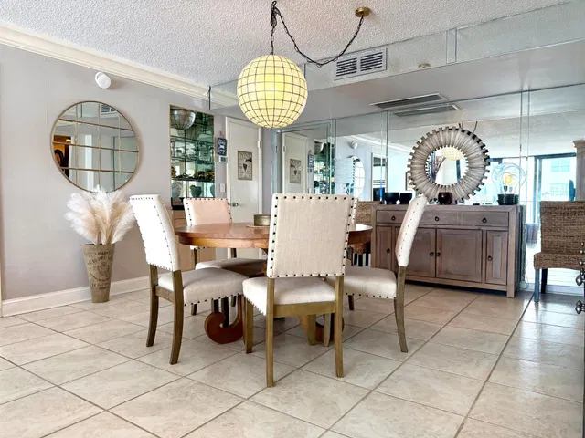 Unit 5110 photo 11