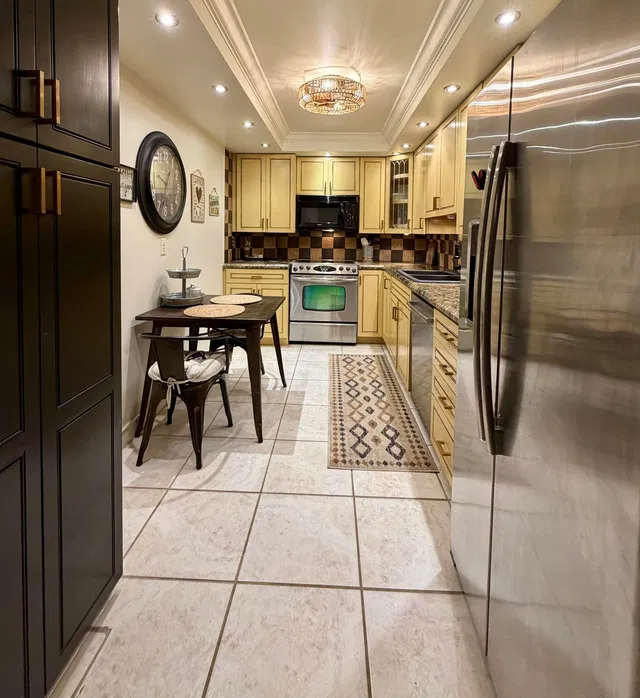 Unit 5110 photo 21