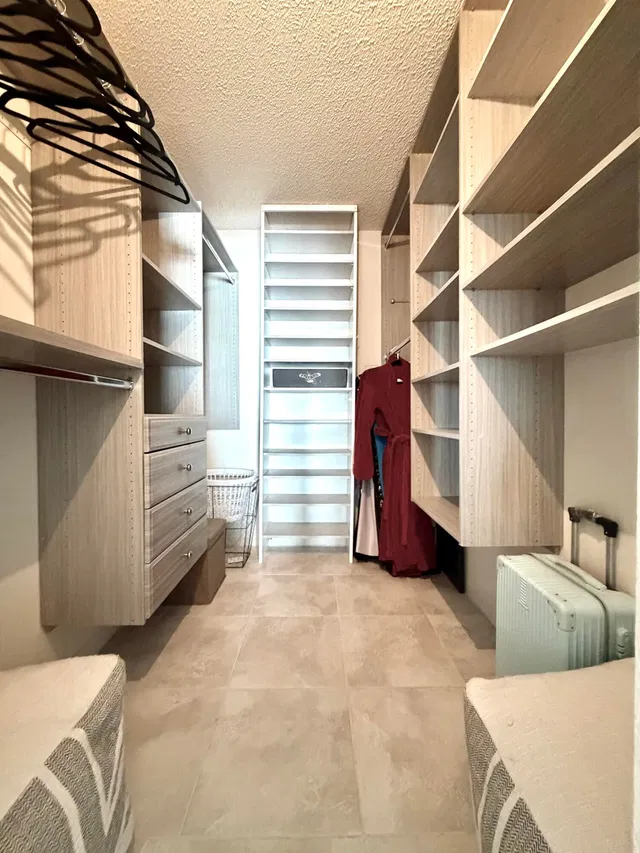 Unit 5110 photo 27