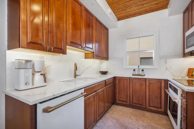Prospect Park & Southland Park Residence photo 16