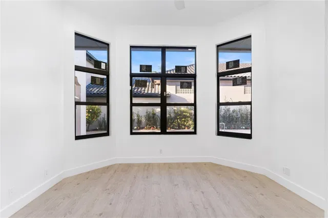  Residence photo 10