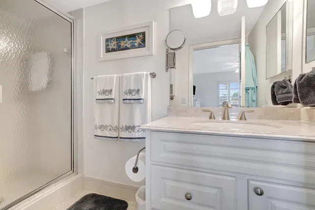 Unit 202 photo 15
