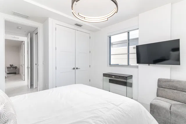 Tower 155 Unit 820 photo 20