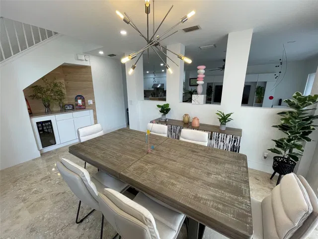  Residence photo 8