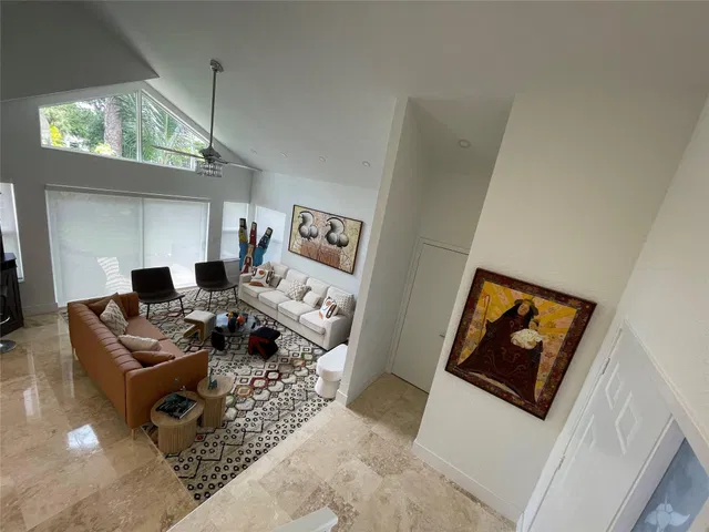  Residence photo 14