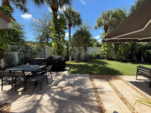  Residence photo 25