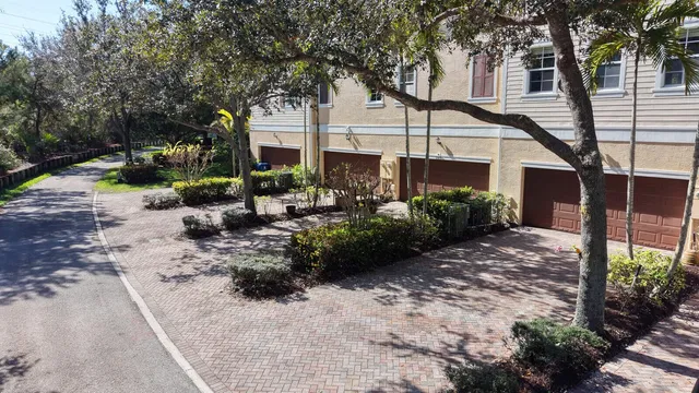 Botanica Residence photo 40