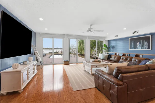 Residence photo 4