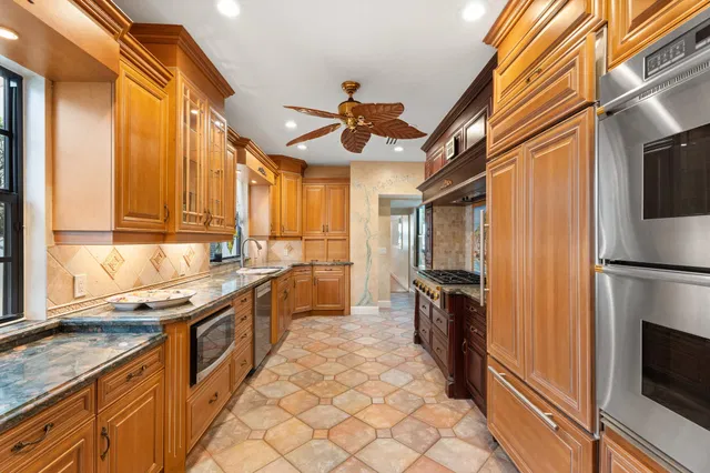 Residence photo 14