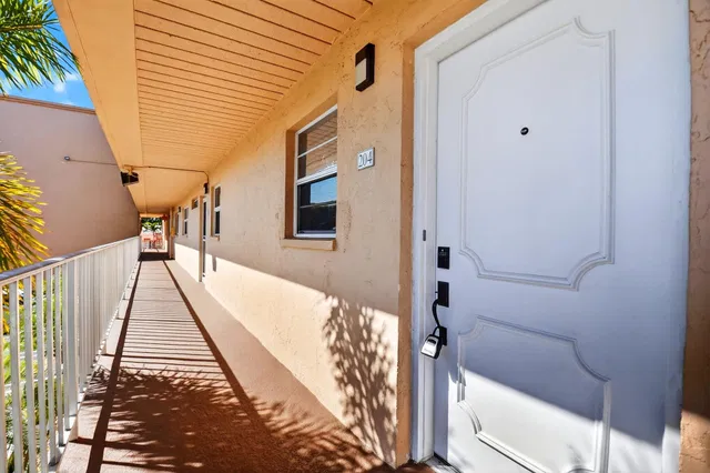 Unit 204 photo 3