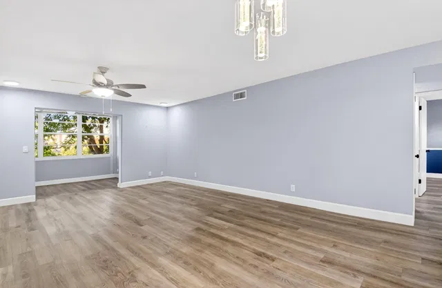 Unit 204 photo 5