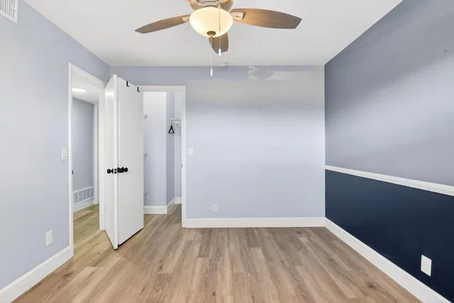 Unit 204 photo 18