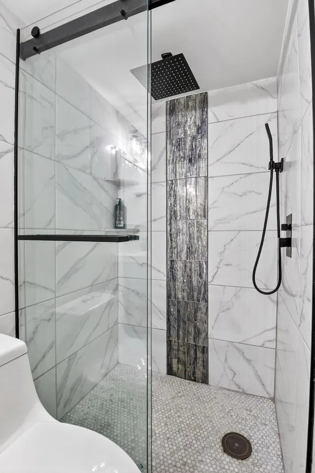 Unit 204 photo 23