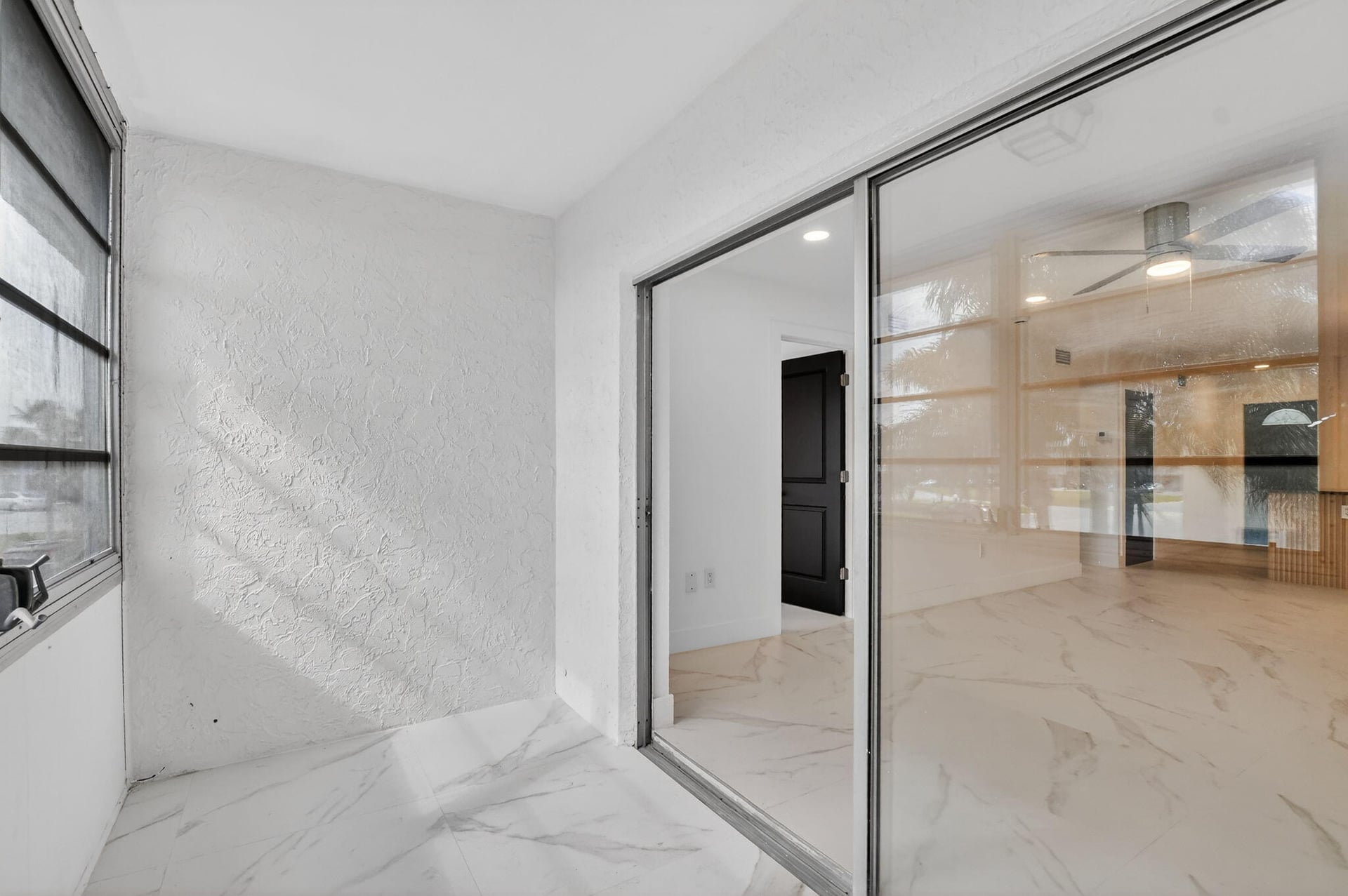  Unit 425 photo 31