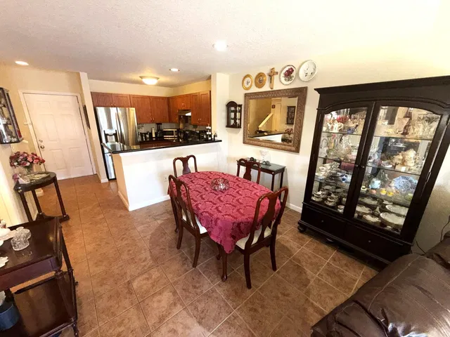  Unit 1106 photo 5