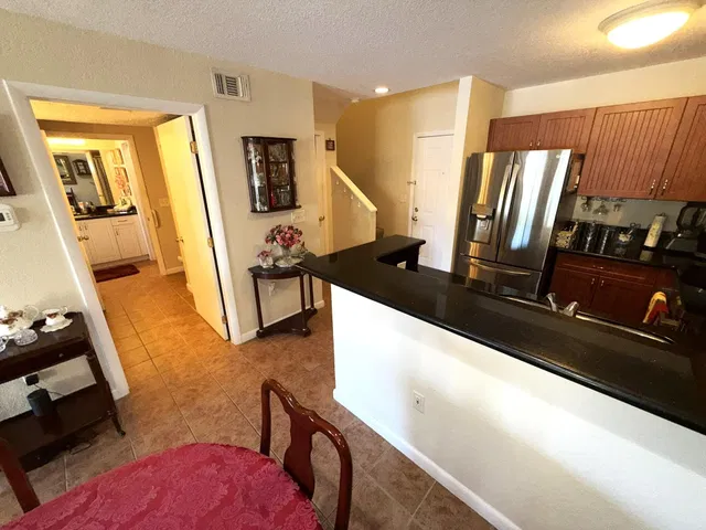  Unit 1106 photo 6