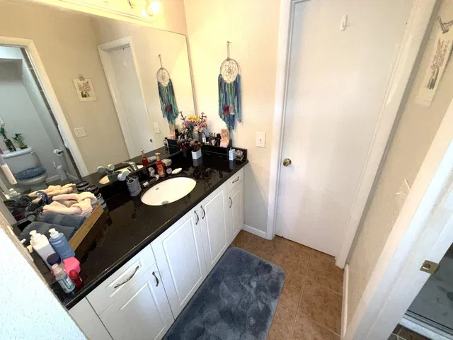  Unit 1106 photo 27