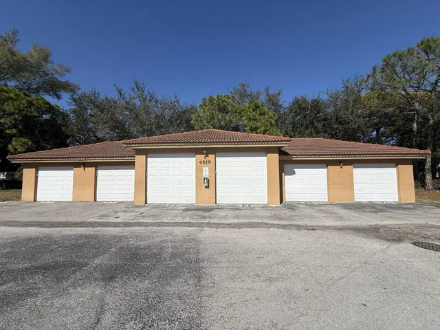  Unit 1106 photo 37