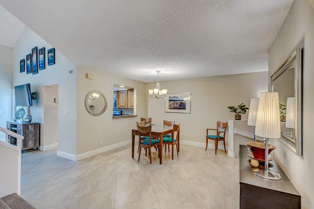 Residence photo 11