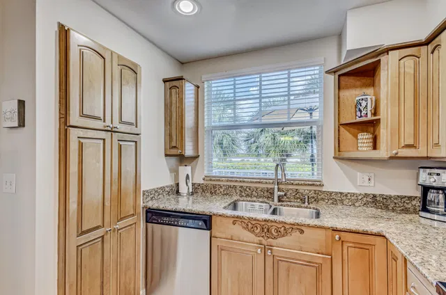 Residence photo 25