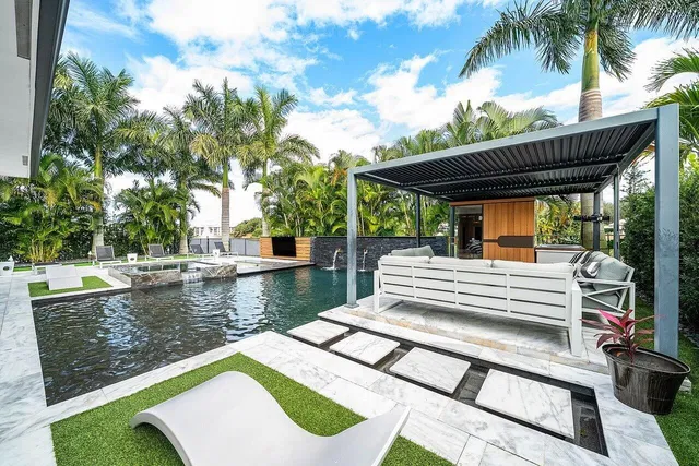 West Palm Beach Residence photo 2
